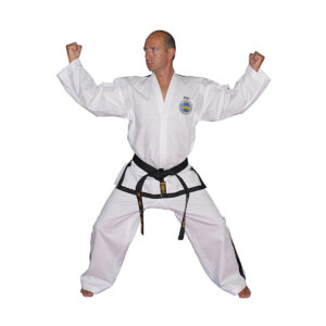 TA 015 ITF SOSAN INSTRUCTOR | ΣΤΟΛΗ INSTRUCTOR, ΥΦΑΣΜΑ ΡΙΓΩΤΟ. ΛΟΓΟΤΥΠΑ ΚΕΝΤΗΜΕΝΑ ΣΤΟ ΣΑΚΑΚΙ ΚΑΙ ΣΤΟ ΠΑΝΤΕΛΟΝΙ.ΚΛΕΙΣΙΜΟ VELCRO.